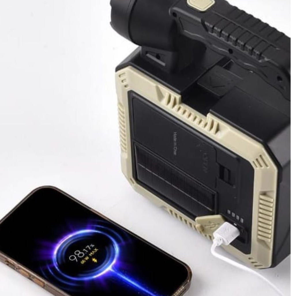 Linterna solar con Herramientas Powerson®